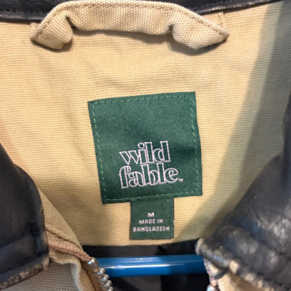 Wild Fable‎ Beige and Black Bomber Jacket